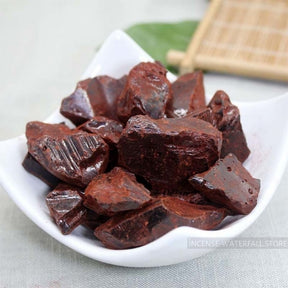 Dragon’s blood resin incense